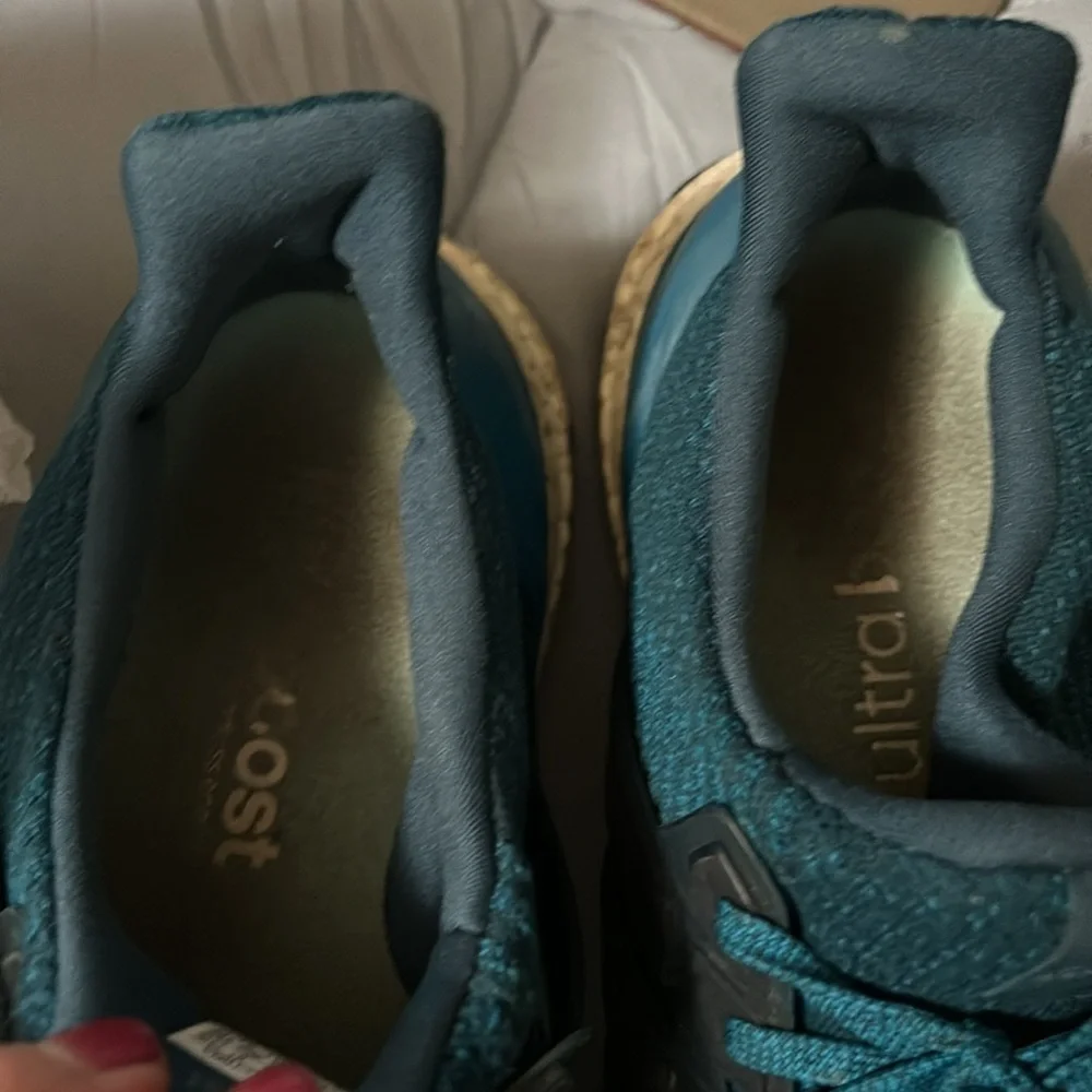 Adidas ultra boost men’s size 12 preowned